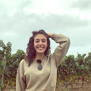 Meet your Posher, Roxanna